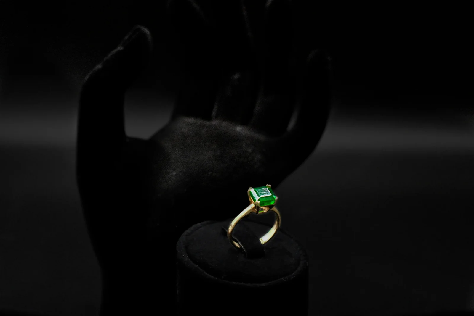 Sovereign Emerald Ring by Aurelle Joaillerie